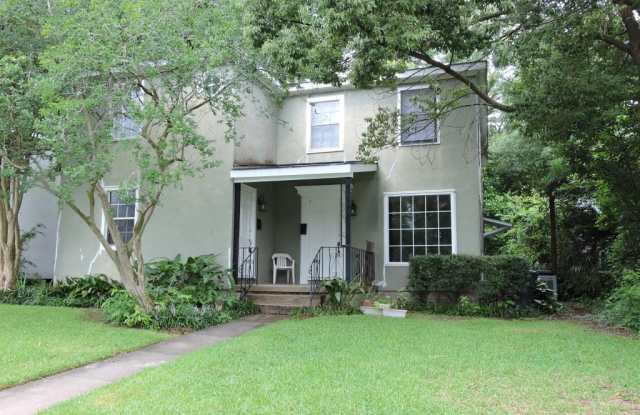Fantastic 1/2 of Duplex in Desirable Garden District photos photos