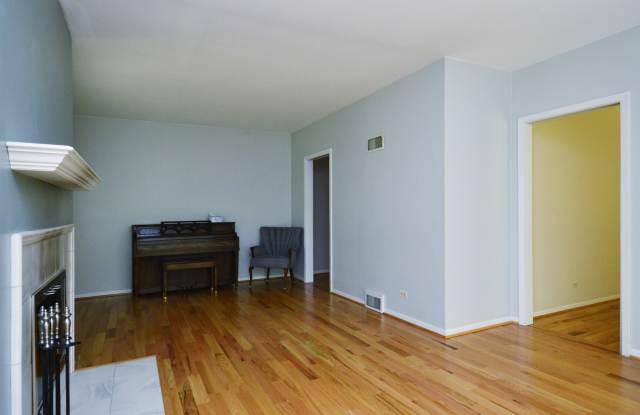 320 Central Park Avenue Gallery 4