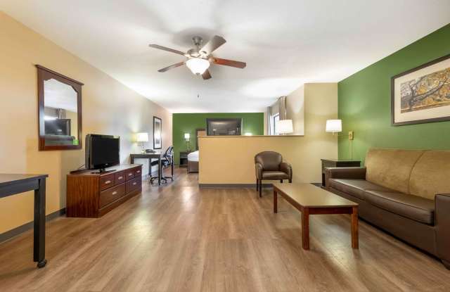 Furnished Studio - Buffalo Grove photos photos