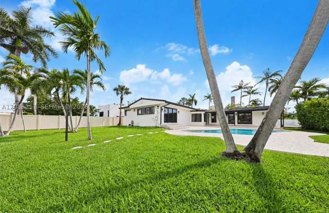 536 Hibiscus Dr Gallery 4