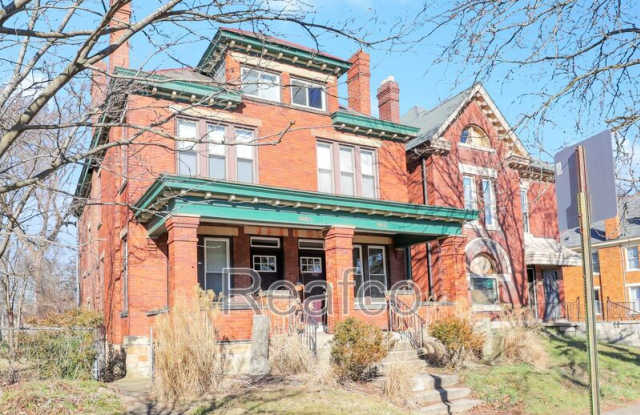 1458 Bryden Rd photos photos
