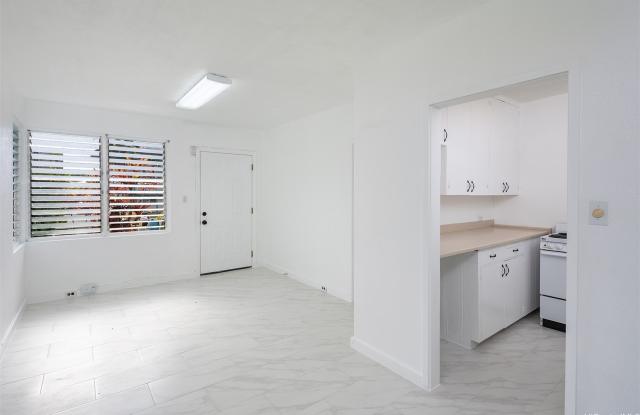 1115 Hassinger Street unit: C photos photos