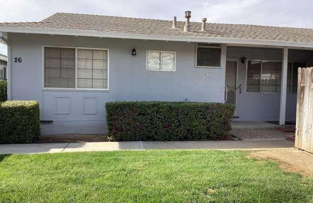 2-bedroom 2 bathroom 55+ Condo with pool - 130 East 18th Street, Marysville, CA 95901