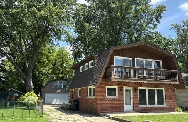 103 N Greenfield Avenue photos photos
