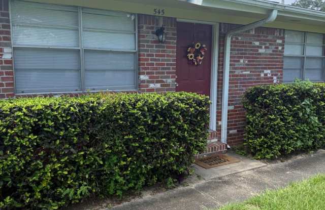 Cozy 2 Bedroom Apartment in Niceville! Gallery 3