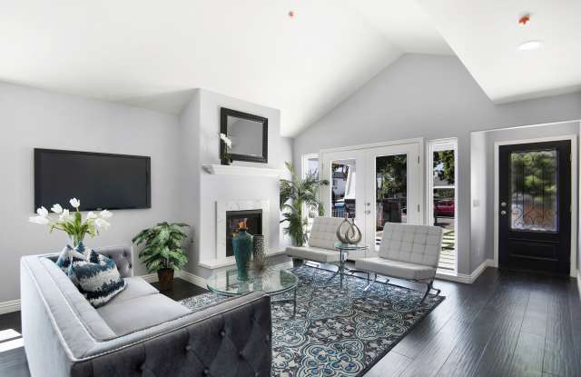 736 N Wilton Pl Gallery 3