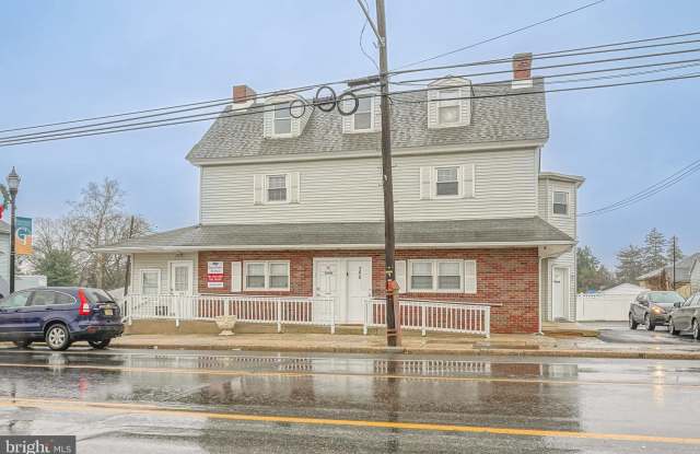 102 N BLACK HORSE Pike photos photos