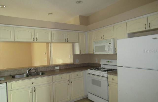 6140 KITERIDGE DRIVE Gallery 2