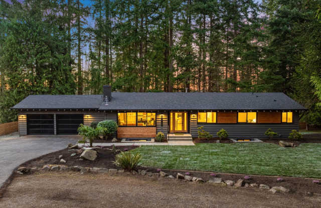 Luxury Executive Woodinville Retreat | Fully Renovated | Sauna | 1.84 Acres | Minutes to Microsoft & Bellevue photos photos