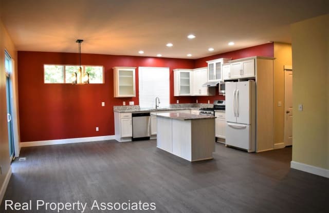 3001 208th Pl SW Gallery 2