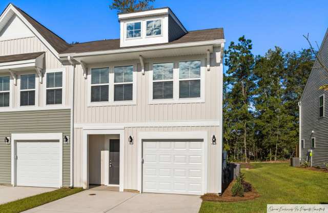 3 BEDROOM TOWNHOME IN LEXINGTON'S MURRAY VILLAGE photos photos