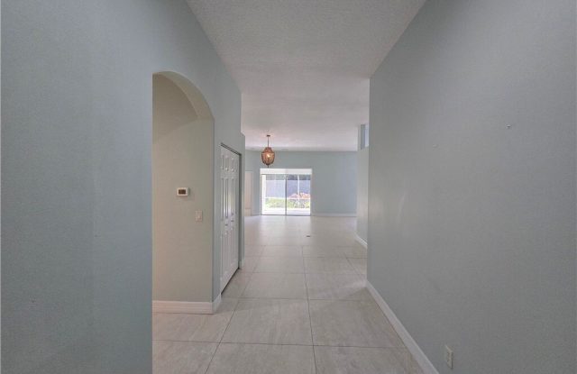 739 S OCRACOKE SQUARE SW Gallery 3