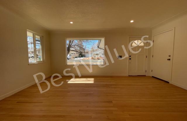 5656 S Lakeview St Gallery 3