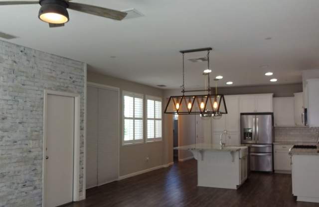 Beautiful 3-Bedroom, 2.5-Bathroom Home in Rocklin Gallery 1