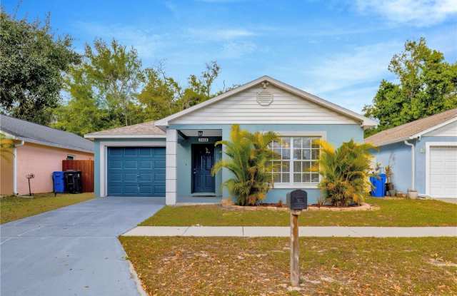 2408 CAMDEN OAKS PLACE photos photos