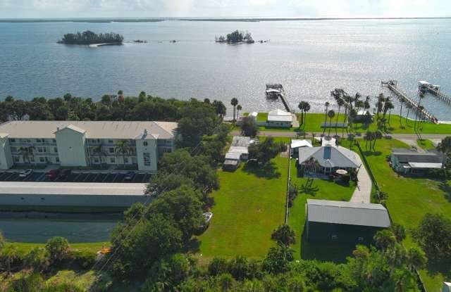 13485 N Indian River Drive Gallery 2