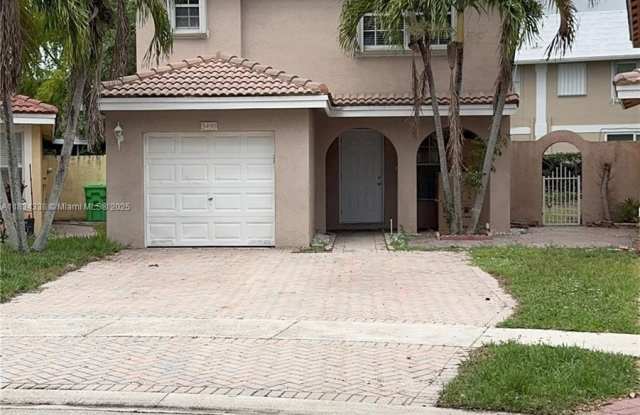 5490 NW 92nd Ave photos photos