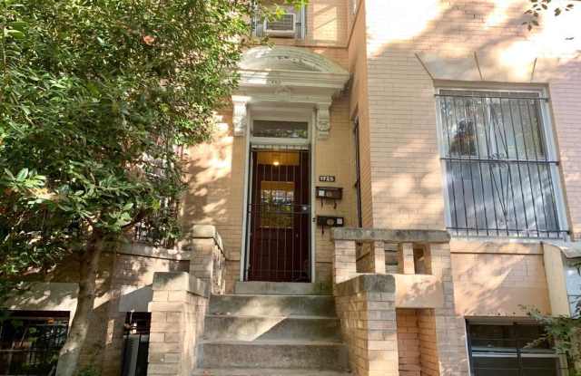 1725 Kilbourne Pl NW Gallery 2