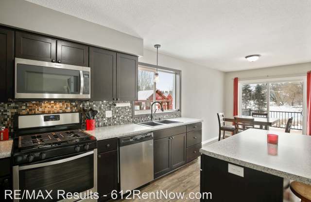 5600 148th Lane NW Gallery 2