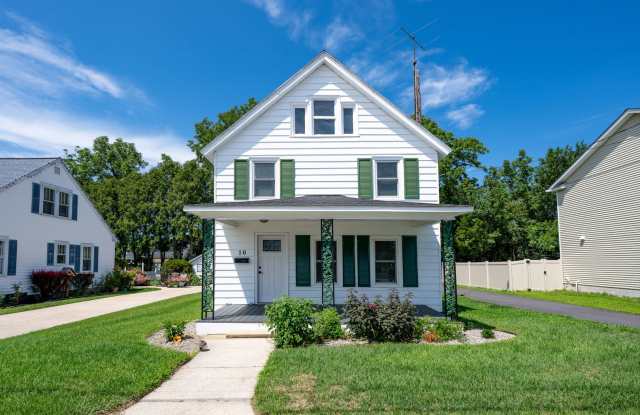 Timeless Charm Meets Stylish Modern Updates Gallery 3