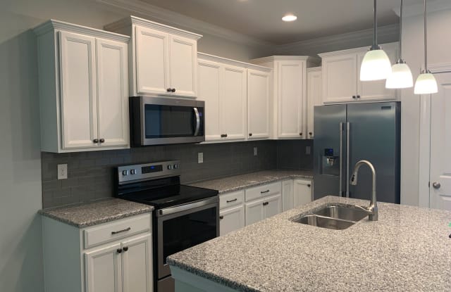 2409 Thoroughfare Drive Gallery 3