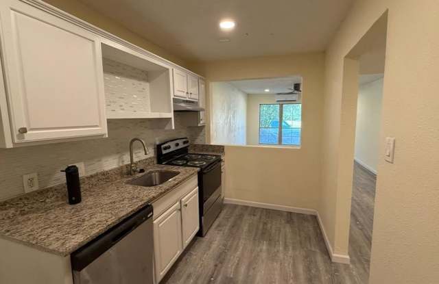 5065 Ridglea Lane Gallery 2