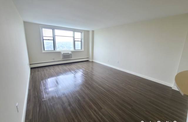 700 Huron Ave. Gallery 3