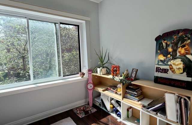 906 W Sunnyside Avenue Gallery 4