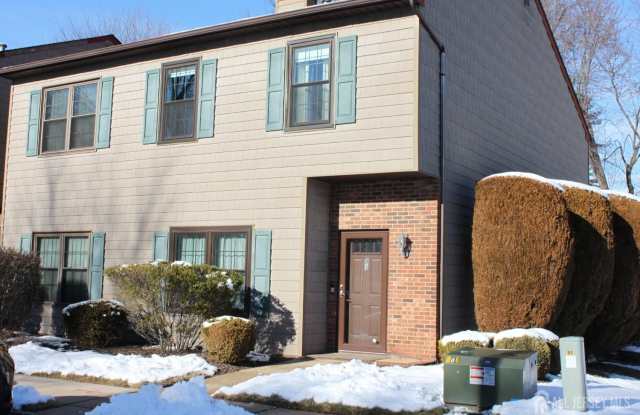 83 Pheasant Run photos photos