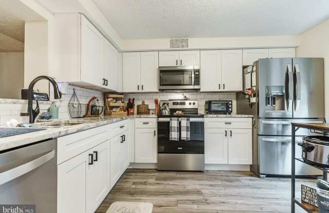 2 WATERVIEW COURT photos photos