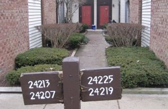24225 EVERGREEN Road - 24225 Evergreen Road, Southfield, MI 48075