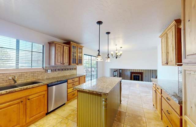 Freshly Updated Gem in Desirable East Side Sandy photos photos