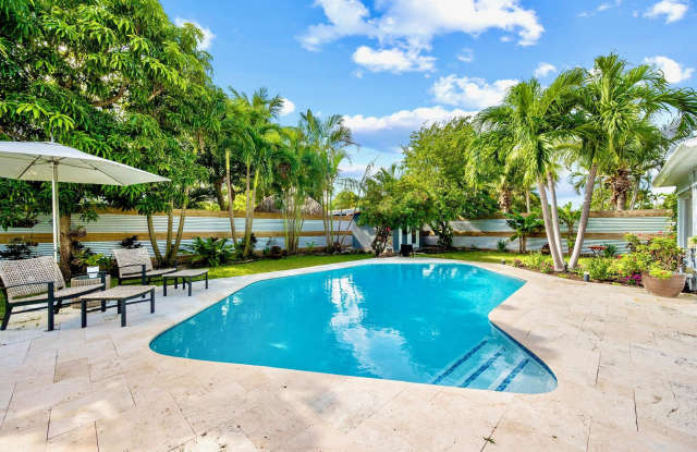274 NE 28th Road - 274 Northeast 28th Road, Boca Raton, FL 33431