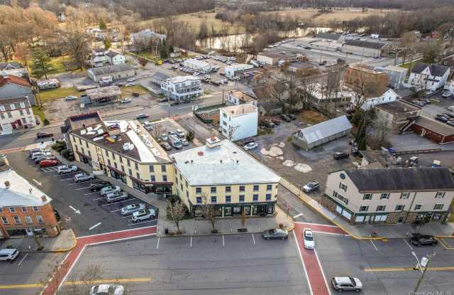 20 Walker Street unit: 4 photos photos