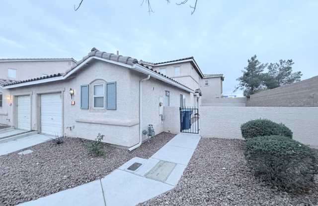 LOVELY UPDATED TOWNHOME photos photos