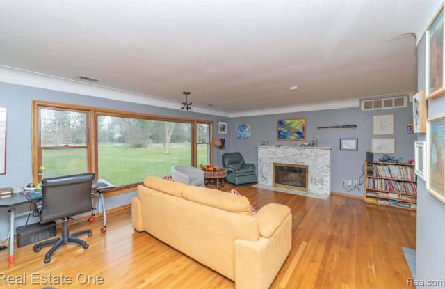 20719 Kennoway Circle Gallery 4