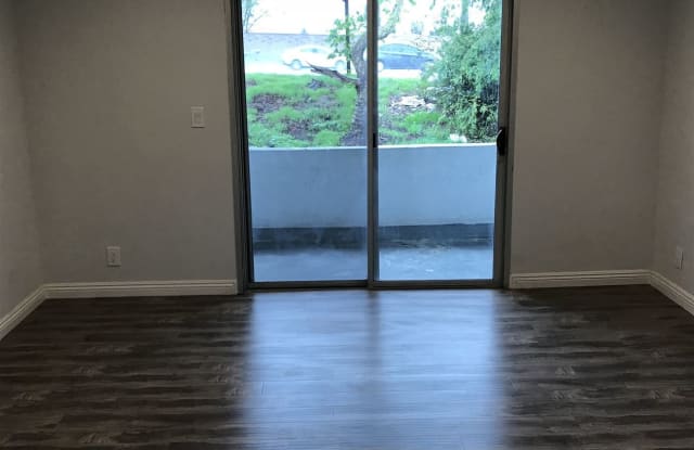 527 Coronado - 527 N Coronado St, Los Angeles, CA 90026