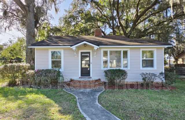 2404 Prospect St photos photos