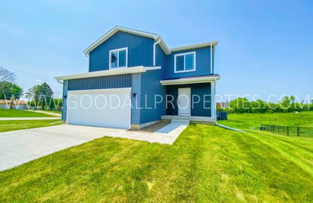 Wonderful 5 bedroom, 3.5 bath with a finished walk out basement photos photos