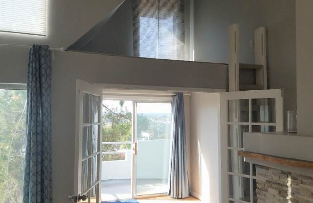 Gorgeous 2 bed 2 bath nestled in heart of Mission Viejo photos photos