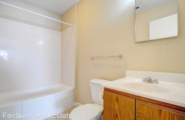 324 E. Fairlawn Dr. Gallery 2