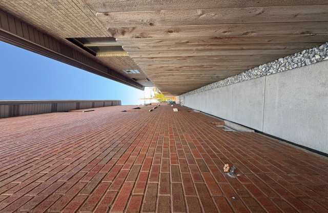 4507 N New England Avenue Gallery 2