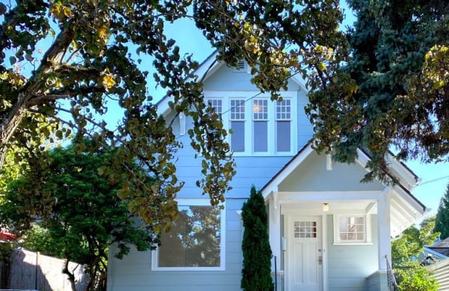 1061 E Miller St - 1061 East Miller Street, Seattle, WA 98102