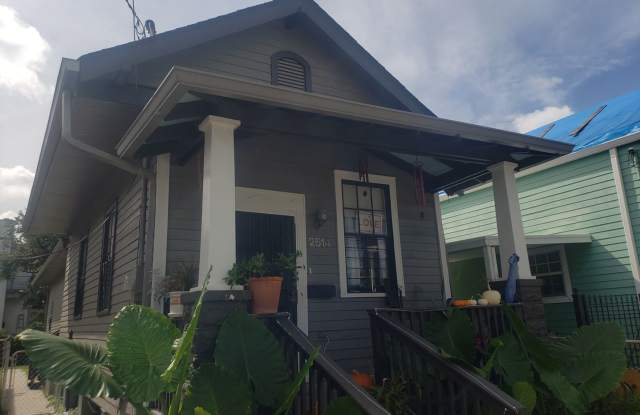 SINGLE FAMILY HOME! Mid-City 2 BR/1 BA rental with backyard. photos photos SINGLE FAMILY HOME! Mid-City 2 BR/1 BA rental with backyard. photos photos