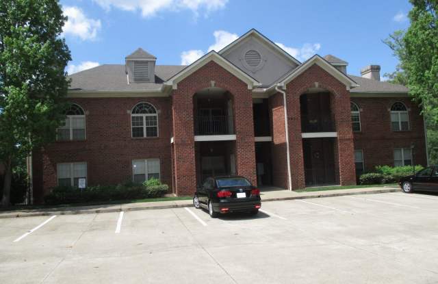 LOVELY 2 BEDROOM CONDO OFF LYONS VIEW!!! photos photos