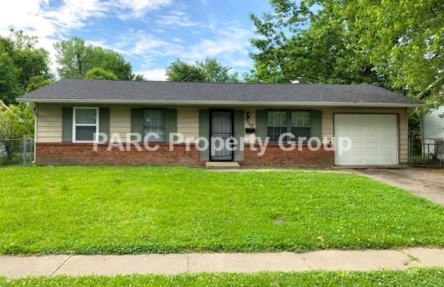 10221 Ridgefield Dr - 10221 Ridgefield Drive, Indianapolis, IN 46235
