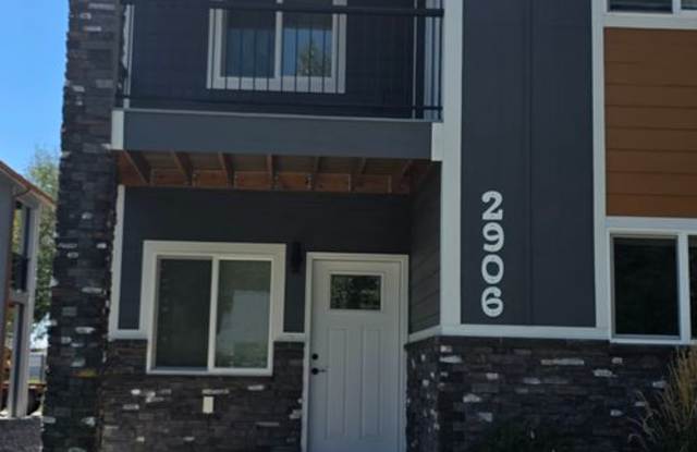 2906 Cribbon Ave photos photos