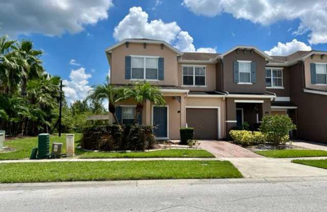 Remodeled Kitchen!! Wonderful Avalon Park-Gated Community!!! Move in AUGUST 2025! Beautiful 5 bed 3.5 bath townhome!!!! Master on 1st floor!! photos photos