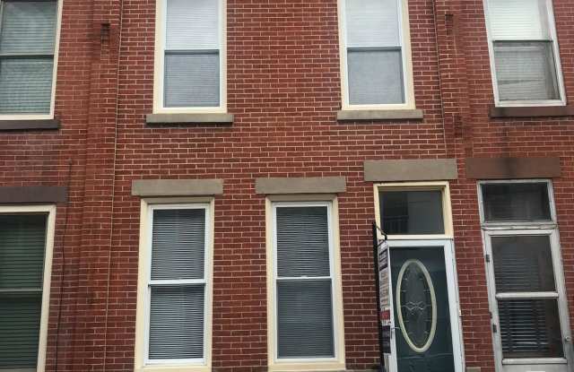 879 N JUDSON STREET Gallery 2