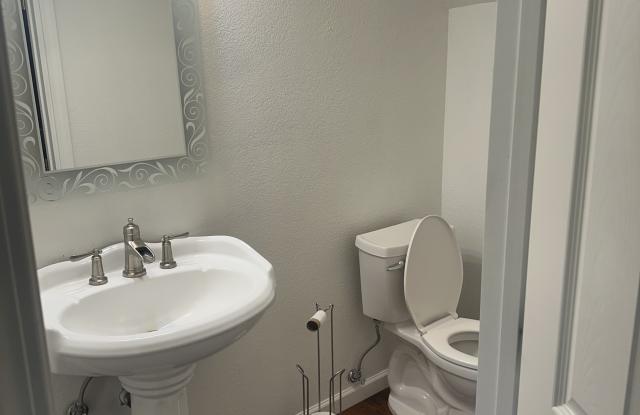 4053 Quarry Court photos photos